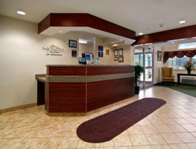 Microtel Inn And Suites Gassaway Exterior photo